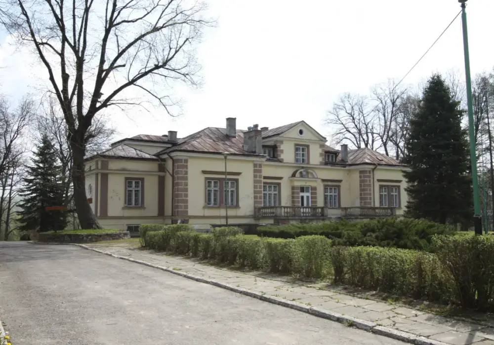 Hadle Szklarskie - pałac, cerkiew i kolejka w dolinie Mleczki