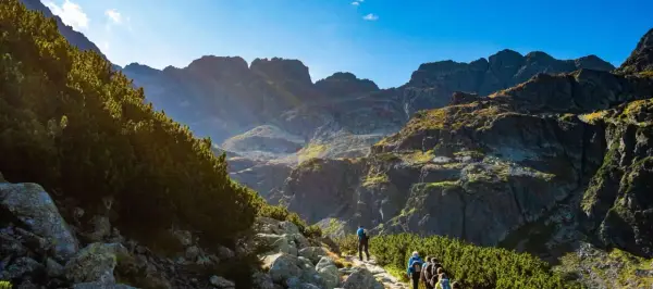 Droga pod Reglami - Tatry bez wysiłku? Zaplanuj idealny spacer.