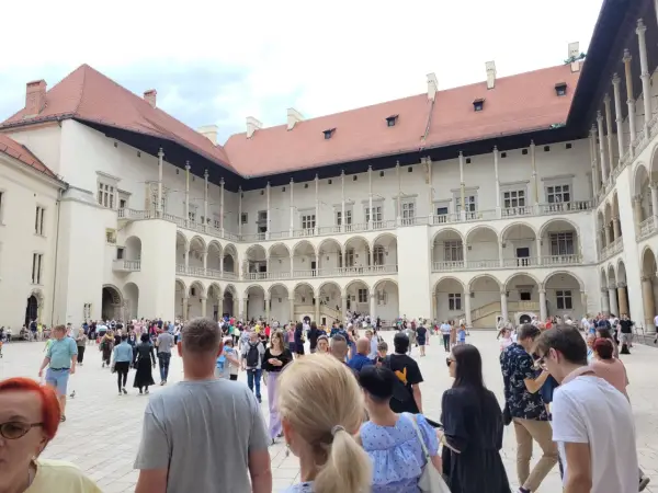 Bilety na Wawel - ceny, zniżki, pakiety. Wybierz mądrze!